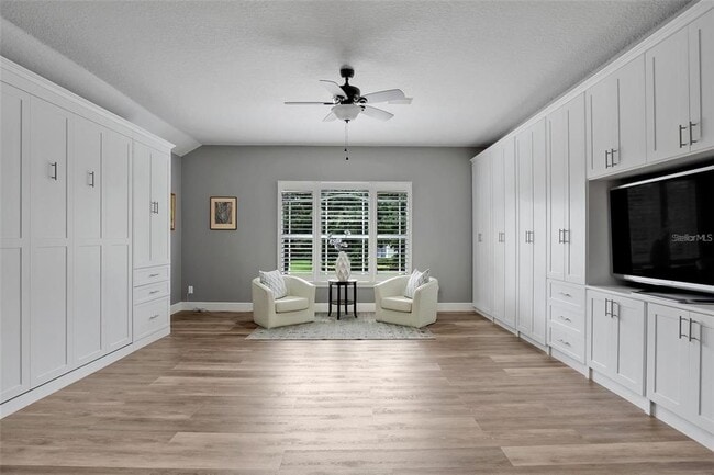 Building Photo - 8629 Great Cove Dr