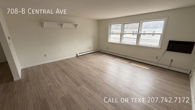 Building Photo - 708-B Central Ave-
