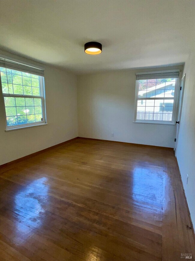 Building Photo - 323 Rheem Blvd