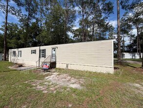 Building Photo - 109 SW Socket Glen