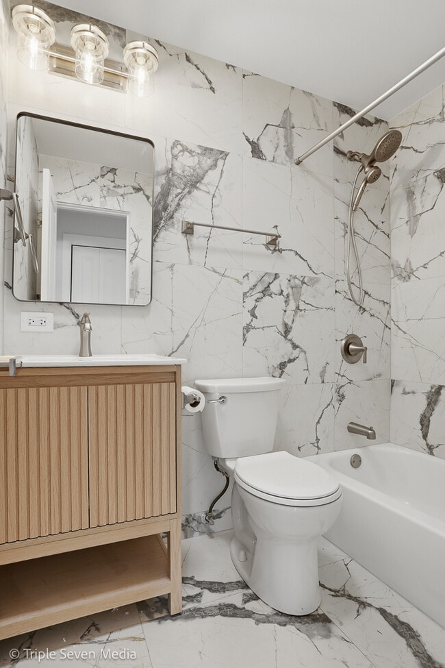 Building Photo - 505 Geronimo St