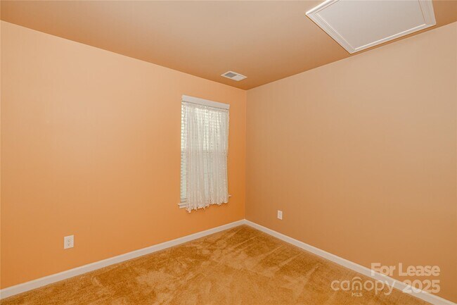 Building Photo - 7402 Dover Mill Dr SW