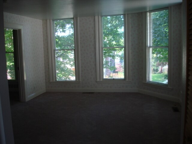 Building Photo - 608 N I St