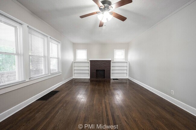 Building Photo - 1529 E Ohio St