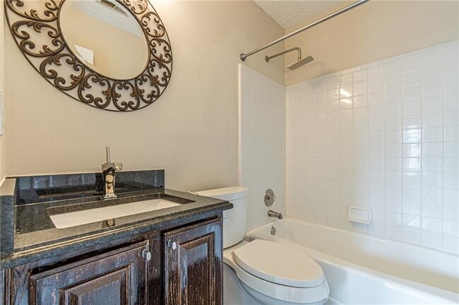 Building Photo - 3301 Avensong Village Cir