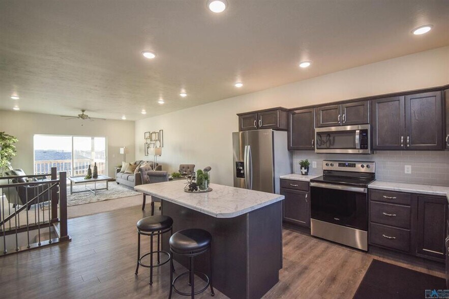 Building Photo - 7303 E 45th St