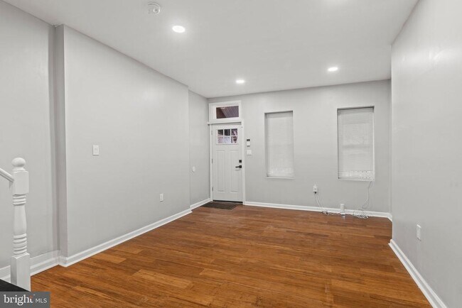 Building Photo - 2539 N Newkirk St