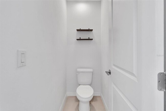 Building Photo - 221 Aquamarine Ln