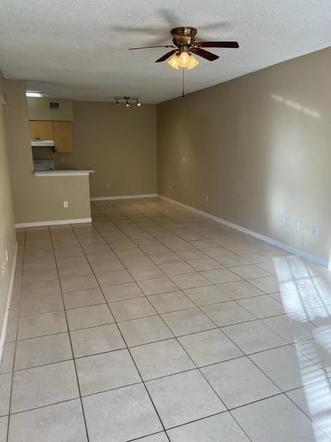 Building Photo - 10330 Fox Trail Rd S
