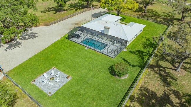 Building Photo - 5450 Old Ranch Rd