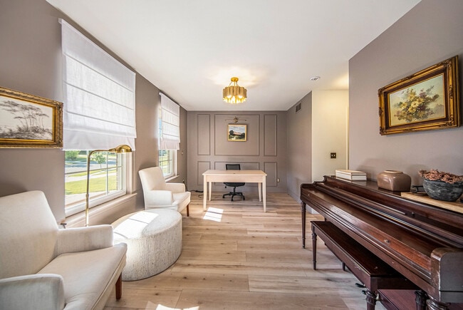 Building Photo - 403 Pembroke-