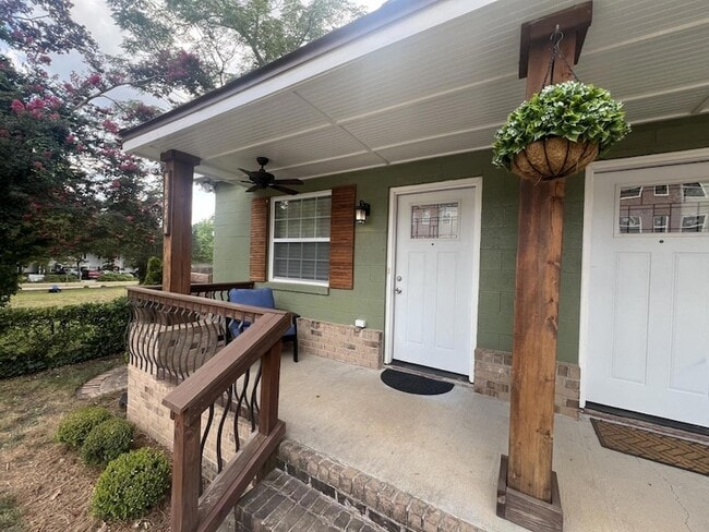 Building Photo - 1464 Sawyer Rd