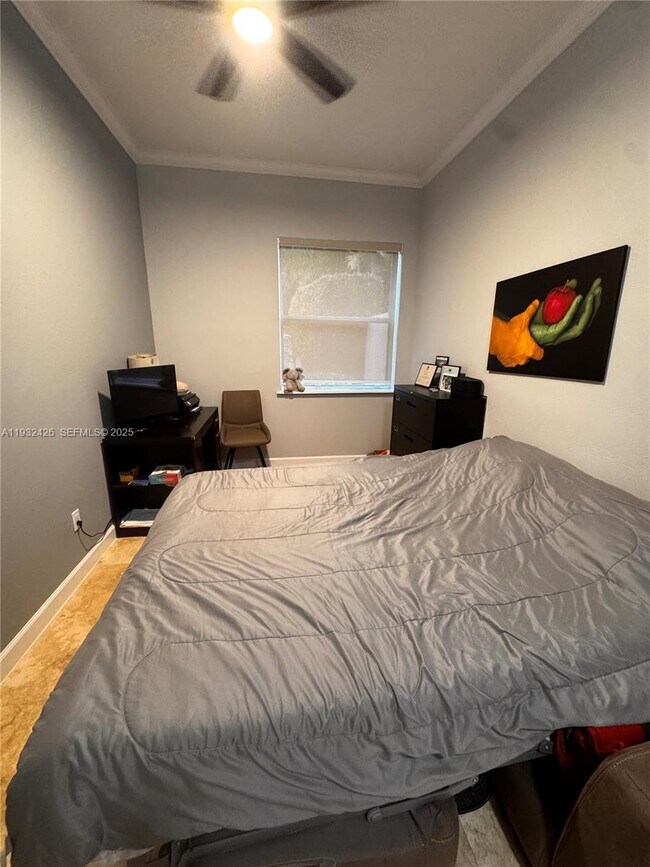 Building Photo - 876 Spinnaker Dr