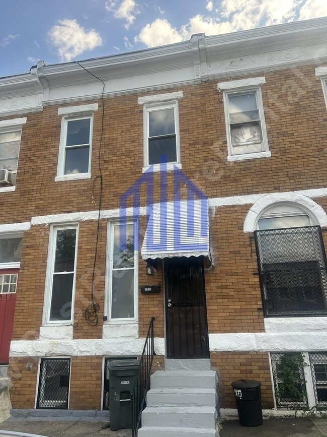 Primary Photo - 1913 Walbrook Ave