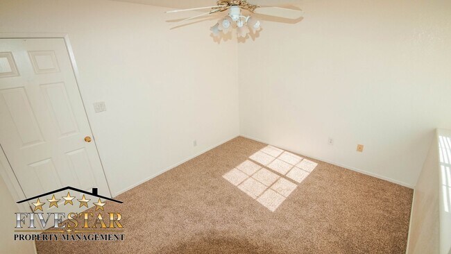 Building Photo - 4938 Shorebird Dr