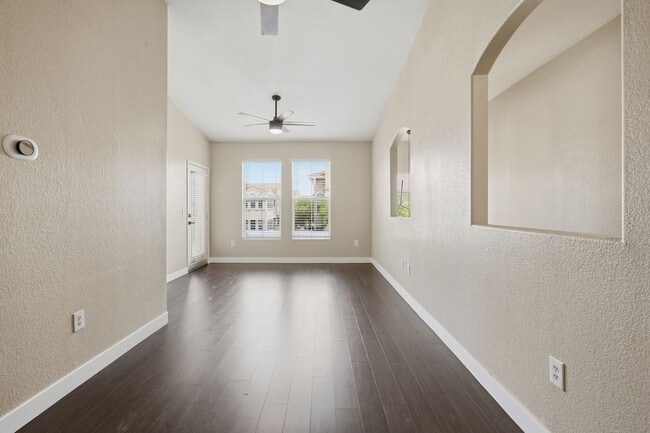 Building Photo - Americana Property Mgmt - Luxury condo 1b - 1b near Summerlin