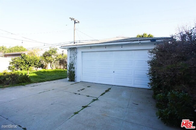 Building Photo - 1 br, 1 bath House - 2322 Wellesley Ave