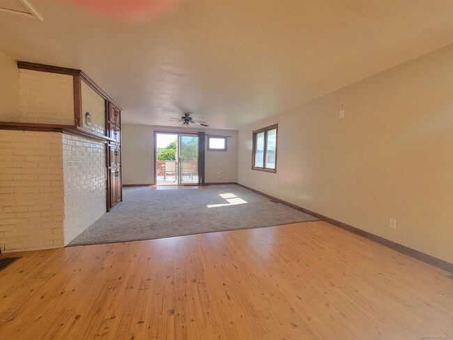 Building Photo - 114 Wildwood Rd