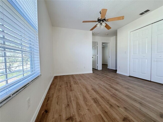 Building Photo - 760 Cresting Oak Cir