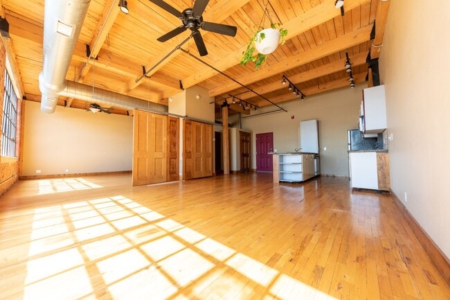 Building Photo - Large One Bedroom One and half bath Loft A...