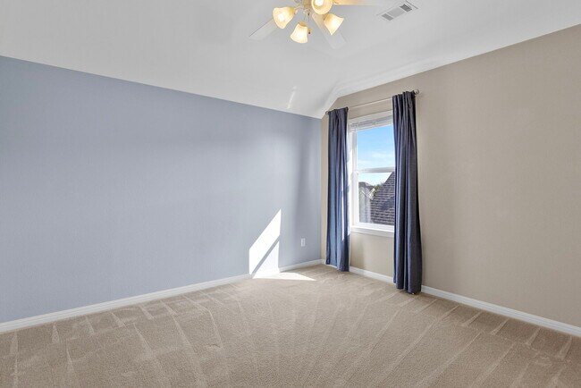 Building Photo - 2406 Sweetwater Ln