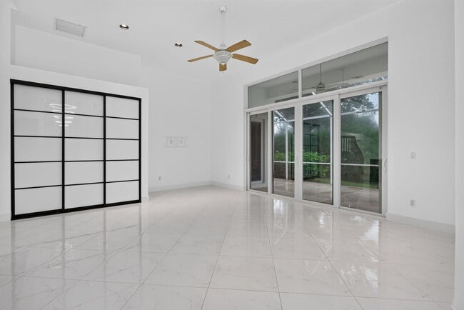 Building Photo - 7087 NW 78th Pl