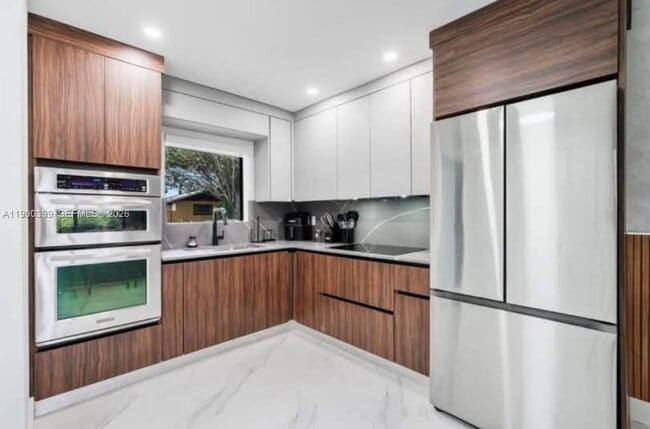 Building Photo - 2871 NW 204th Ln