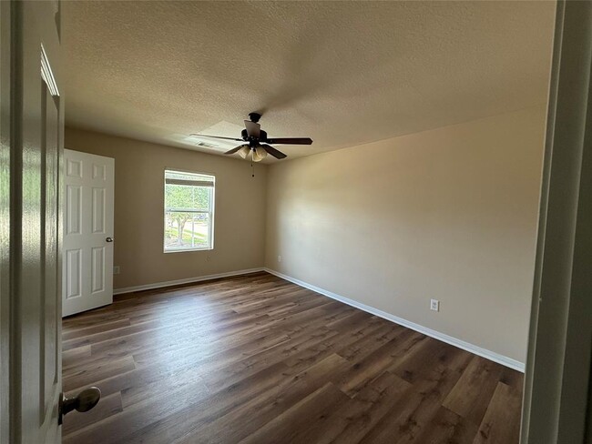 Building Photo - 18103 Dardanelles Ct