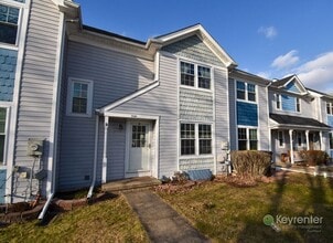 Building Photo - 2585 Jean Dr
