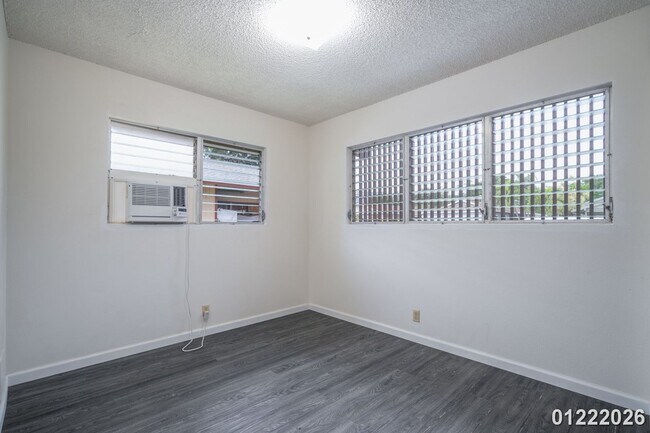 Building Photo - 94-707-707 Kamalo St