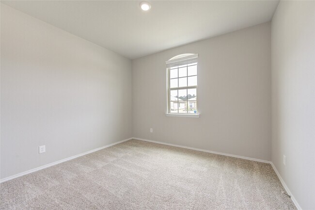 Building Photo - 20451 Green Mountain Dr