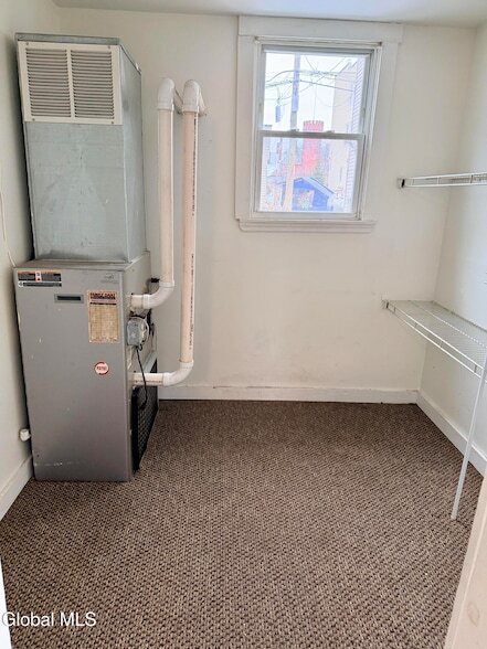 Building Photo - 200 Mohawk St