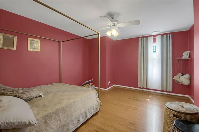 Building Photo - 2710 Abbottswell Dr