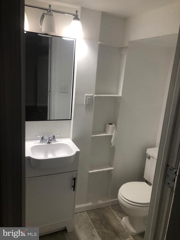 Building Photo - 8106 Pleasant Plains Rd