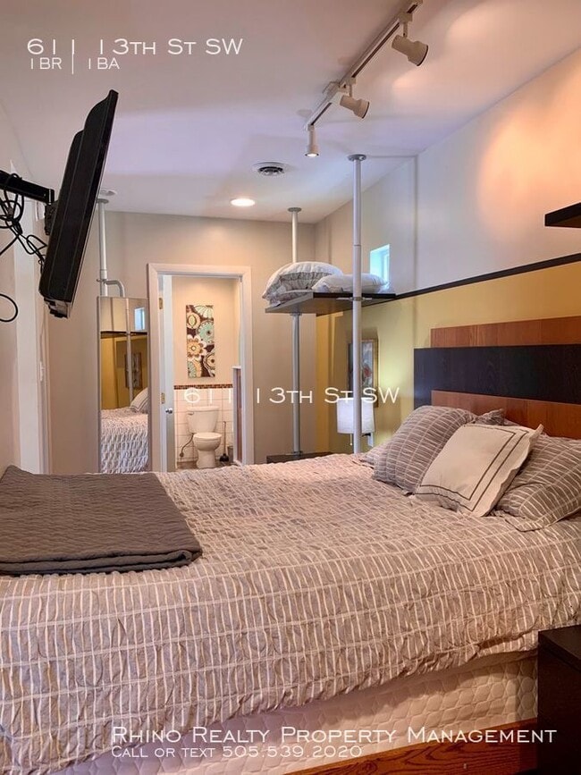 Building Photo - 611 13th St SW