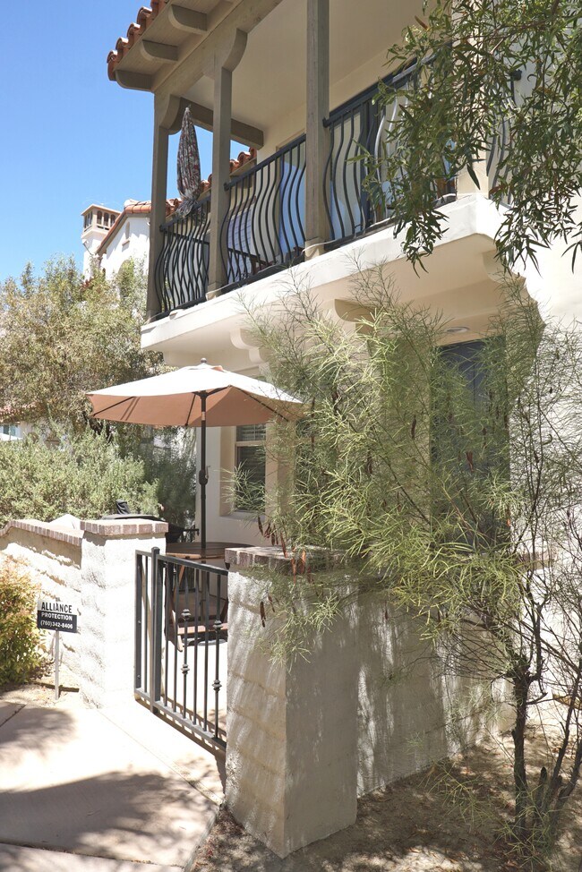 Building Photo - 423 Copper Canyon Rd