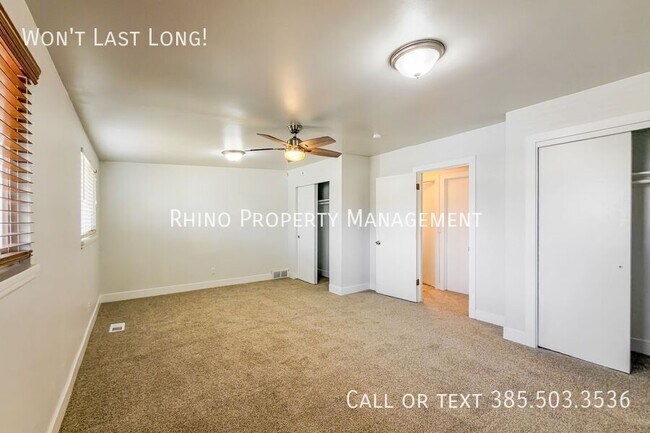 Building Photo - 1993 Champagne Ave