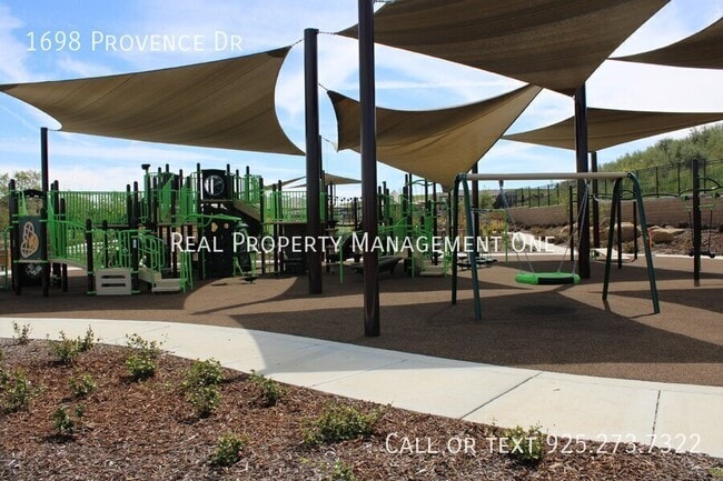 Building Photo - 1698 Provence Ln