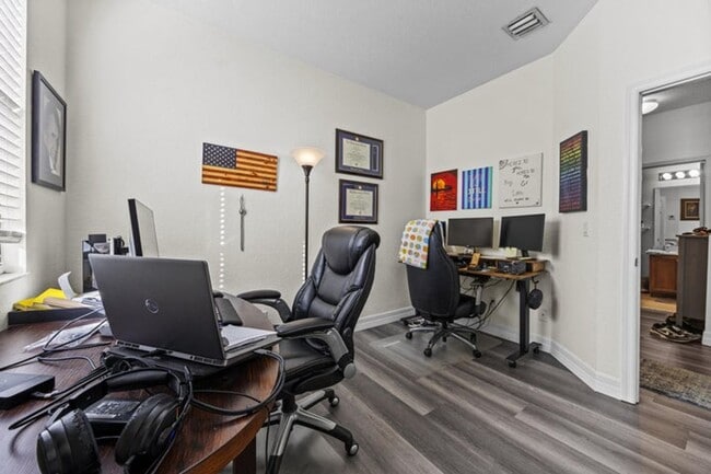 Building Photo - 3128 Grandiflora Dr