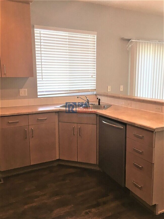Building Photo - 4011 San Marco Dr
