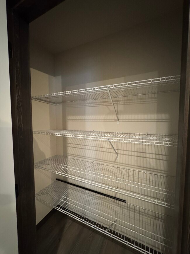 Building Photo - 12772 N Cavanaugh Dr