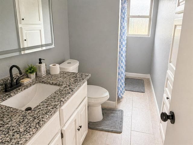 Building Photo - 812 Irwin Dr