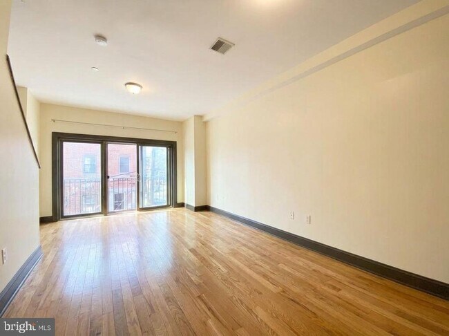 Building Photo - 1839 N Bouvier St