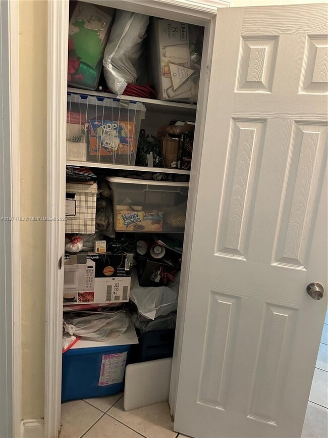 Building Photo - 1428 Hayes St