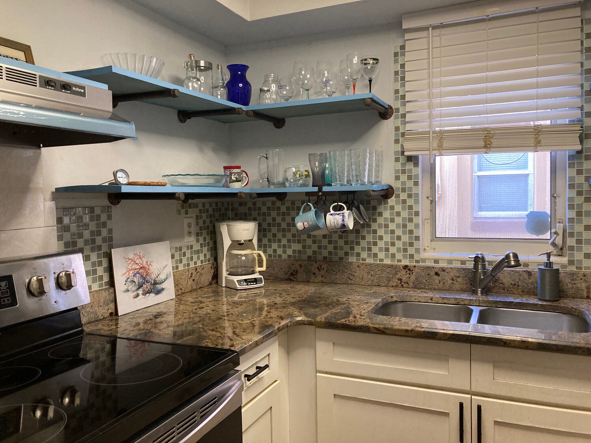 Building Photo - 405 F St