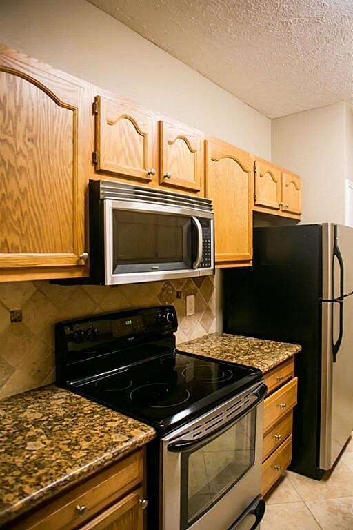 Building Photo - 6000 Reims Rd