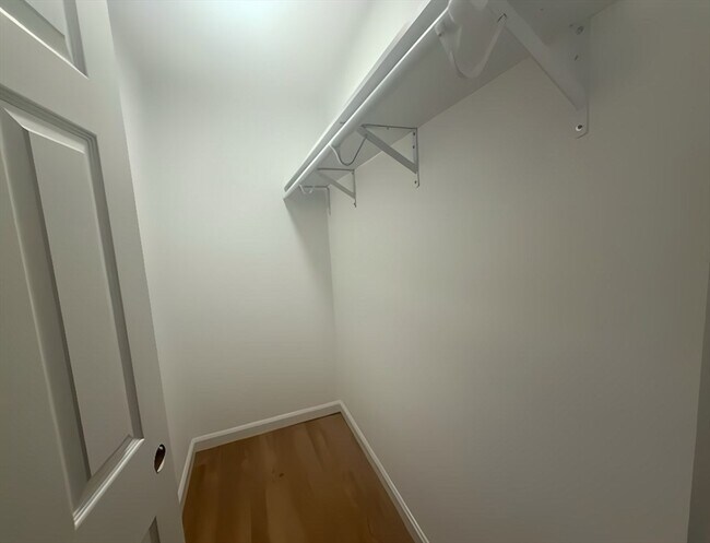 Building Photo - 44 Washington St