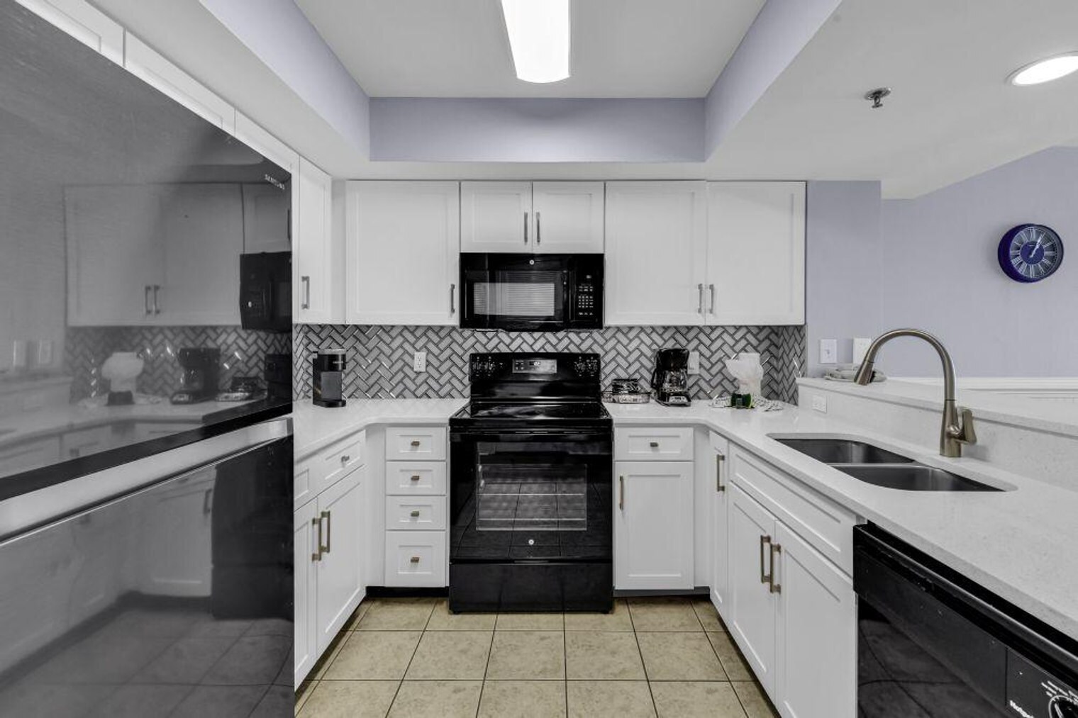 Building Photo - 2506 N Ocean Blvd