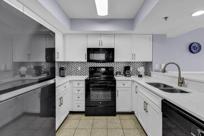 Building Photo - 2506 N Ocean Blvd