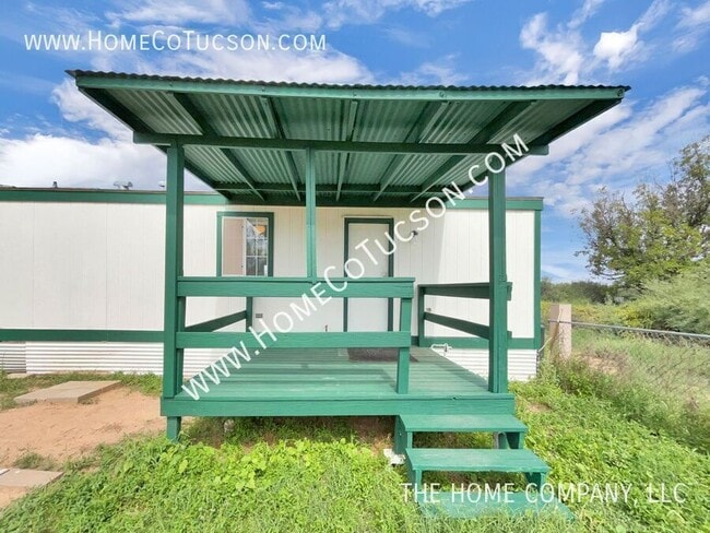 Building Photo - 1591 W Patton St